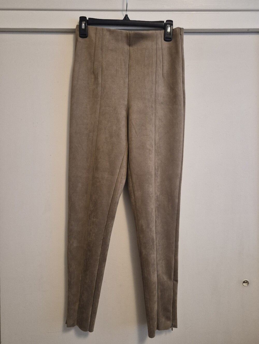 NWOT Zara Suede Leggings W/ Ankle Zipper Details